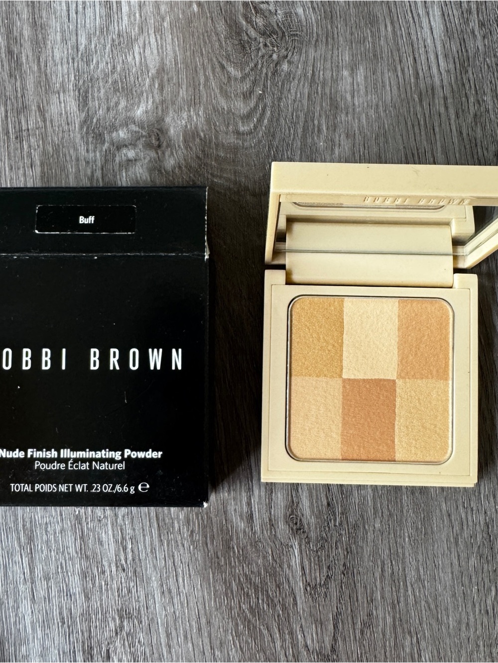 Bobbi Brown Buff Nude Finish Illuminating Powder - Buff